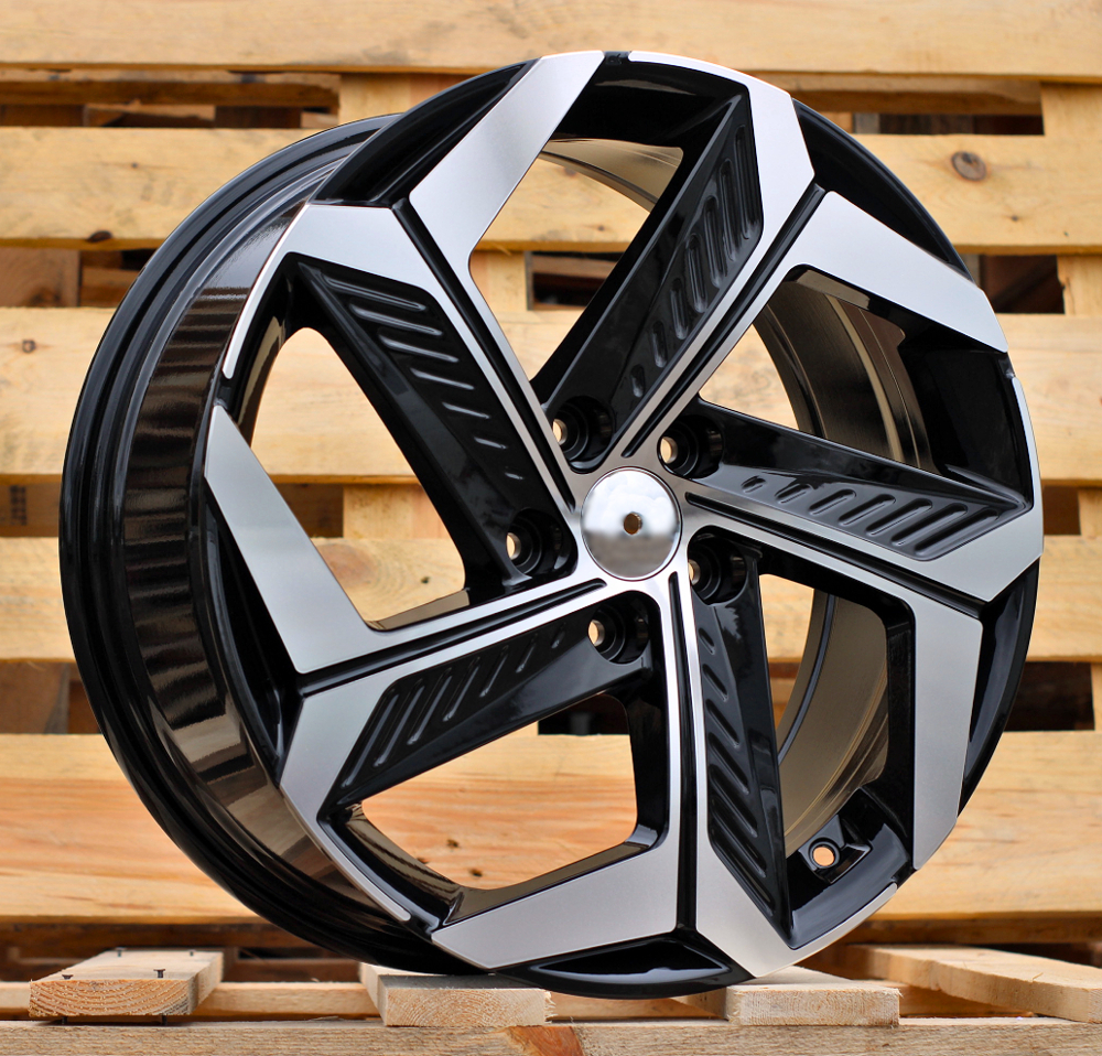 Hyundai D1926  Melns ar pulētu virsmu R18 5X114.3 7.5J et51 67.1