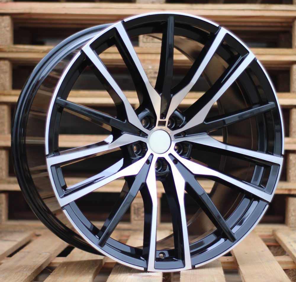 BMW H0324  Melns ar pulētu virsmu R22 5X120 10J et40 74.1
