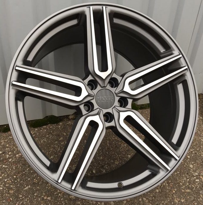 B1382  Pelēks pusmatēts ar pulētu virsmu R20 5X112 10J et38 66.5