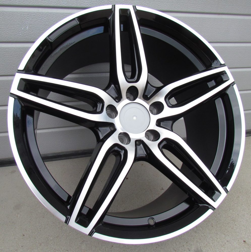 Mercedes XE225  Melns ar pulētu virsmu R18 5X112 8J et43 66.6
