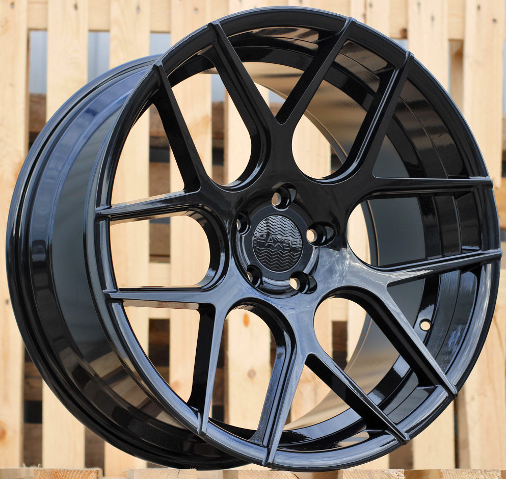 SSA03  Melns R18 5X120 9J et20 74.1