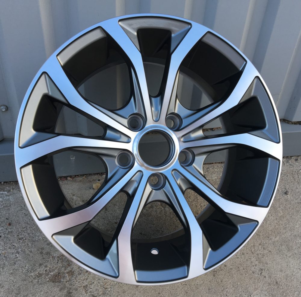 LU250  Pelēks R15 5X105 6.5J et40 56.6
