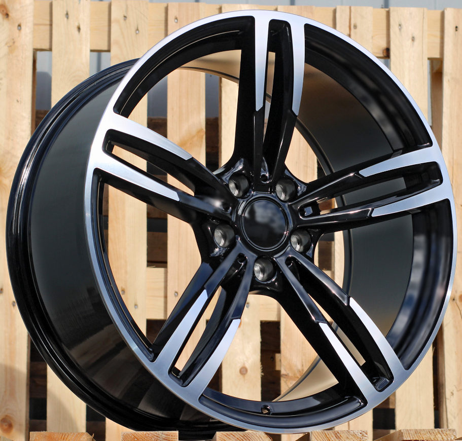 BMW BK855  Melns ar pulētu virsmu R18 5X120 8J et40 72.6