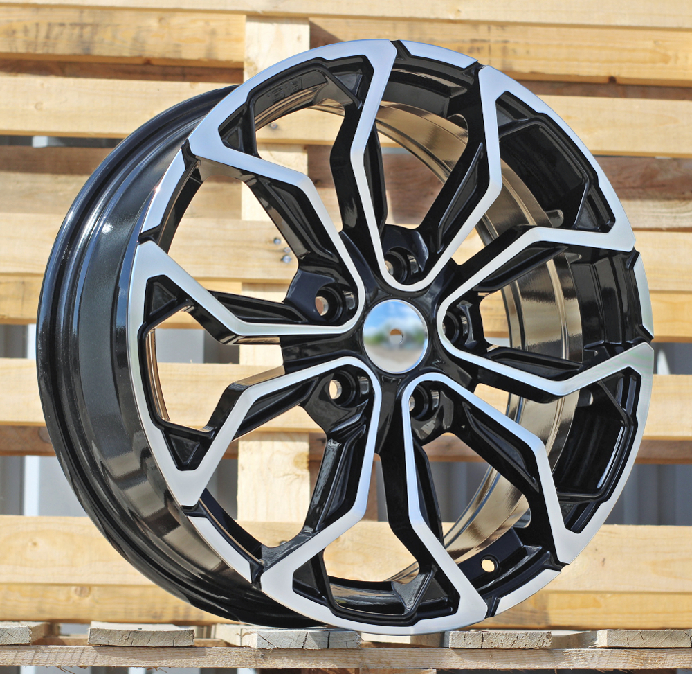 Renault XF260  Melns ar pulētu virsmu R15 4X100 6.5J et37 60.1