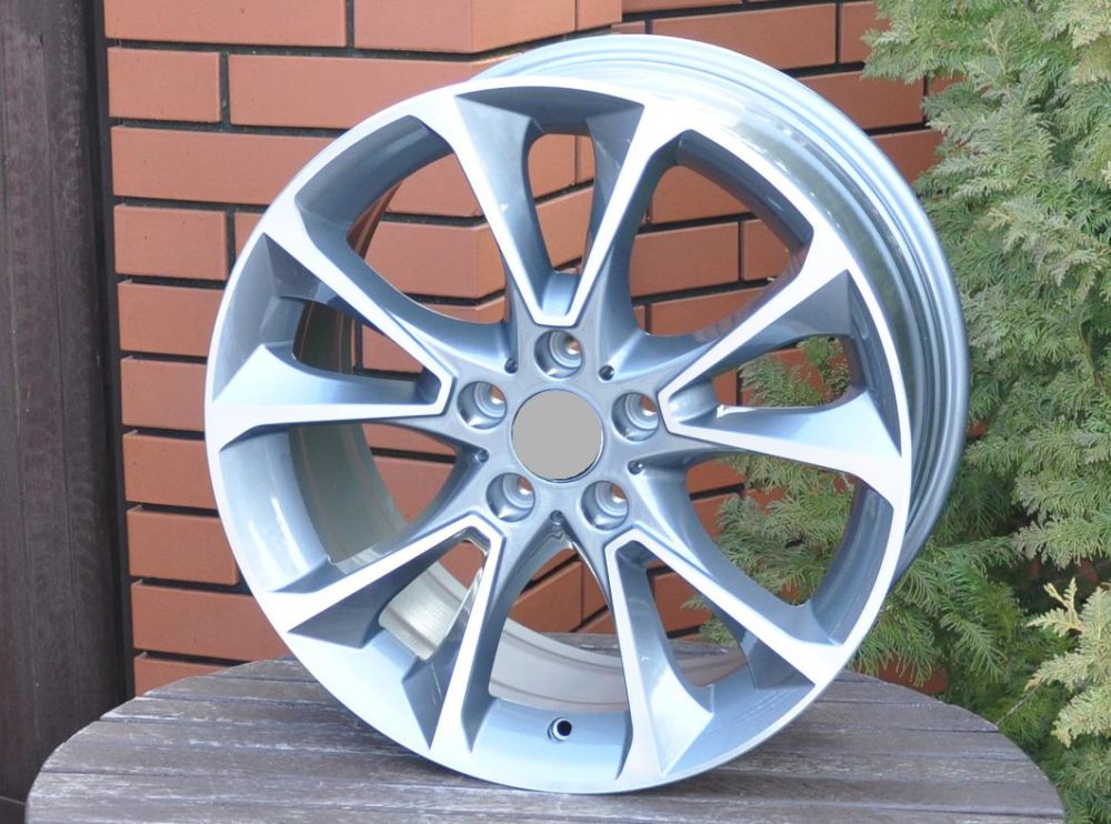 BMW B1056  Pelēks R19 5X120 9J et48 74.1