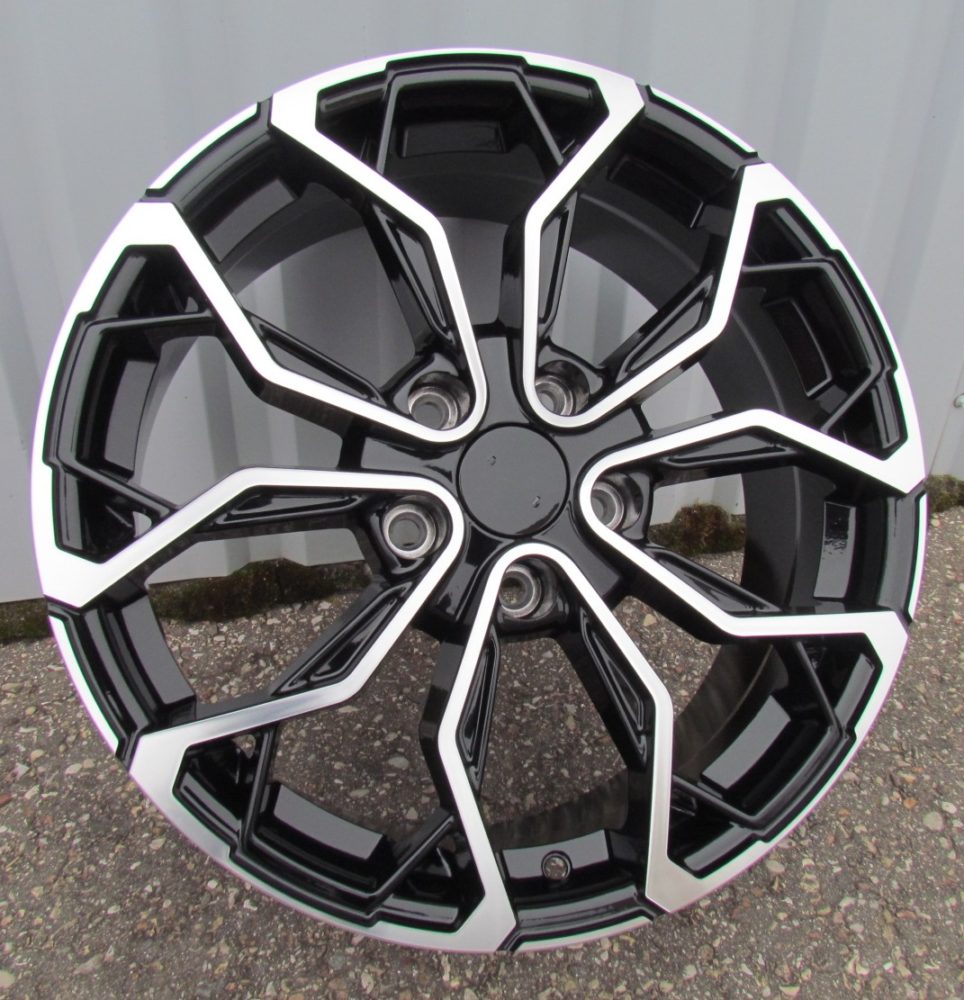Renault XF260  Melns ar pulētu virsmu R17 4X100 7J et44 60.1