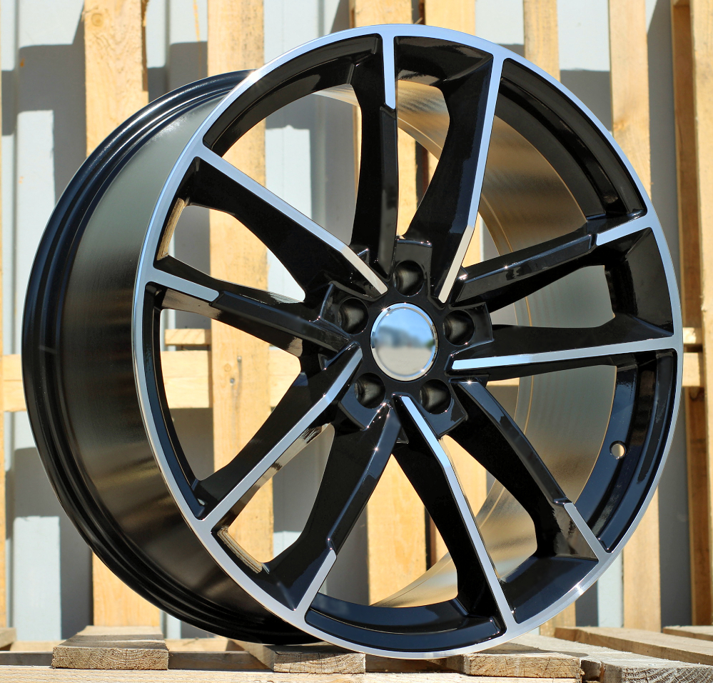 Audi XFE81  Melns ar pulētu virsmu R20 5X112 9J et32 66.5