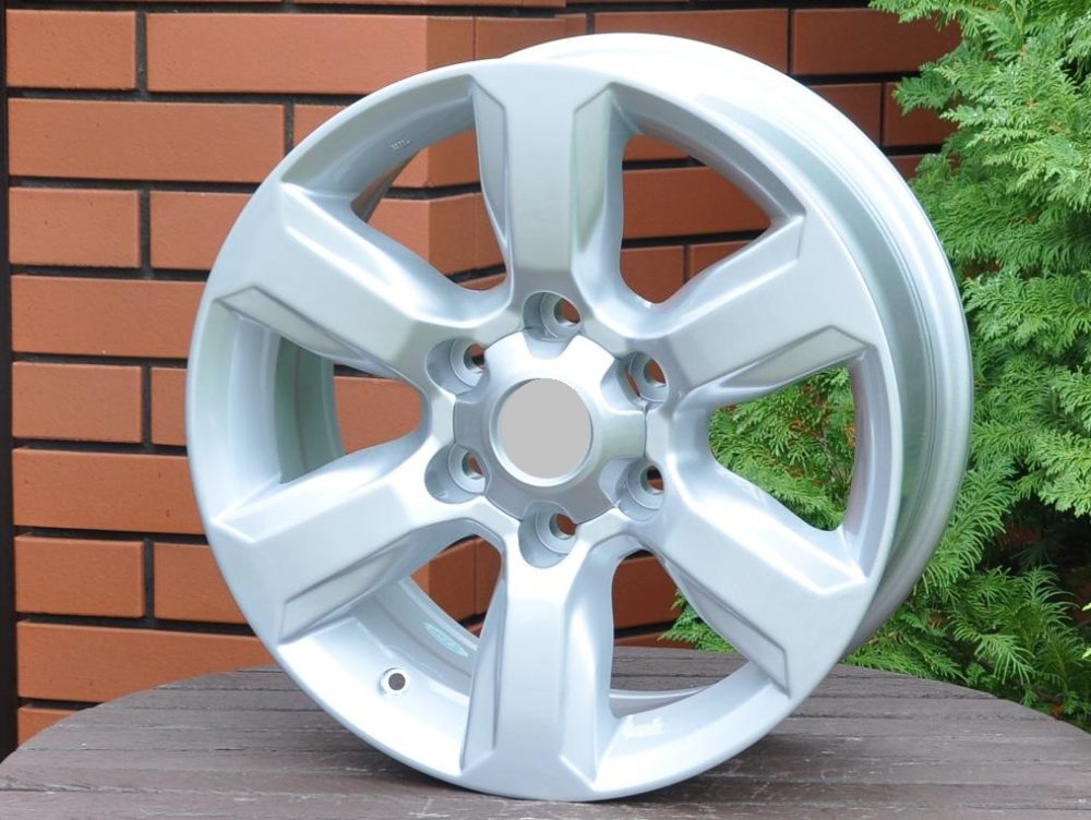 Toyota A691  Sudrabs R17 6X139.7 7.5J et25 106.1