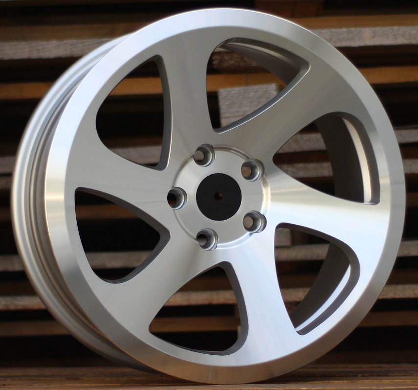 LU501  Sudrabs R17 5X112 8J et35 66.6