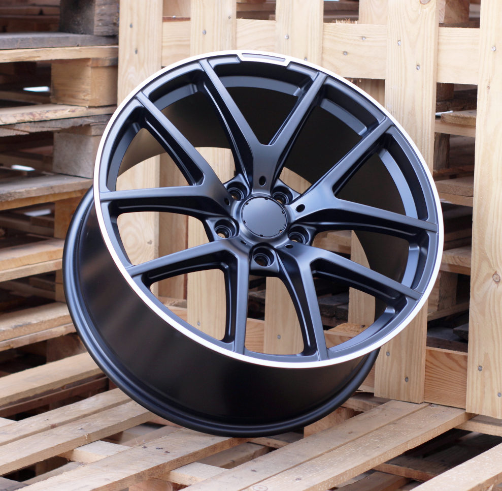 Mercedes A8221  Melns matēts ar pulētu malu R21 5X130 10J et33 84.1