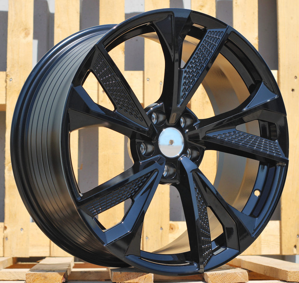 Audi B1566  Melns R18 5X112 8J et32 66.5