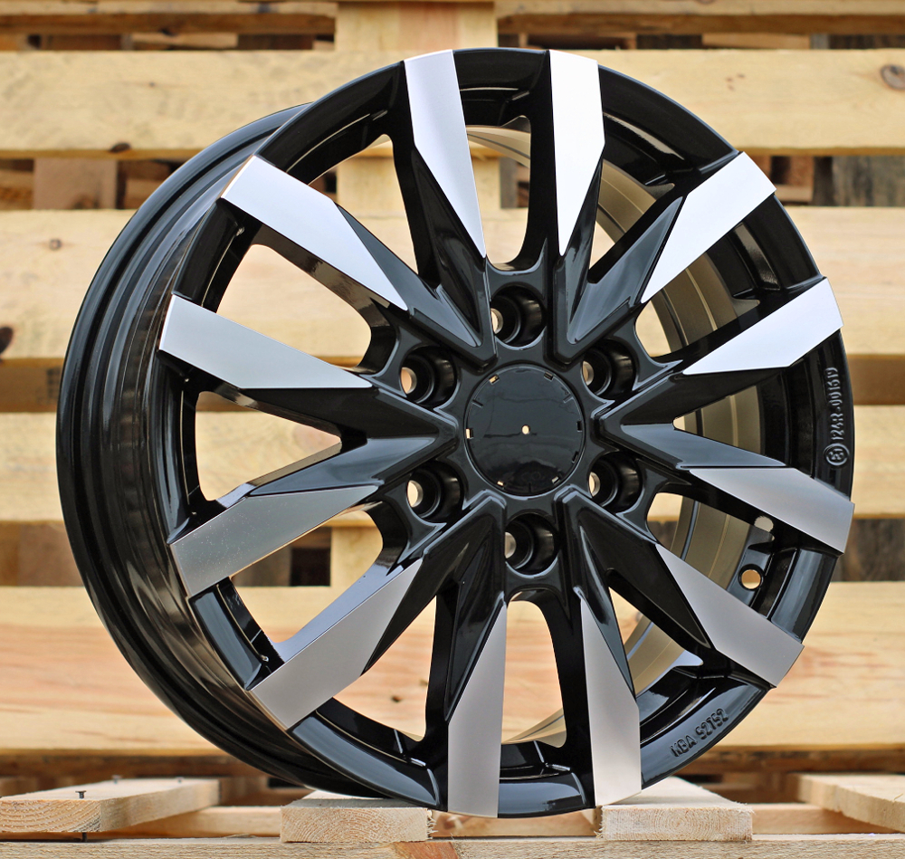 Mercedes B3023  Melns ar pulētu virsmu R16 6X130 6.5J et54 84.1