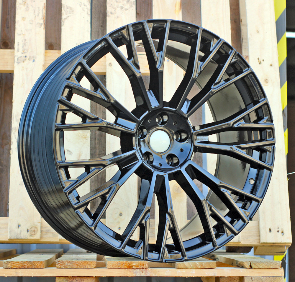 BMW 3S1111  Melns R22 5X112 9.5J et35 66.6