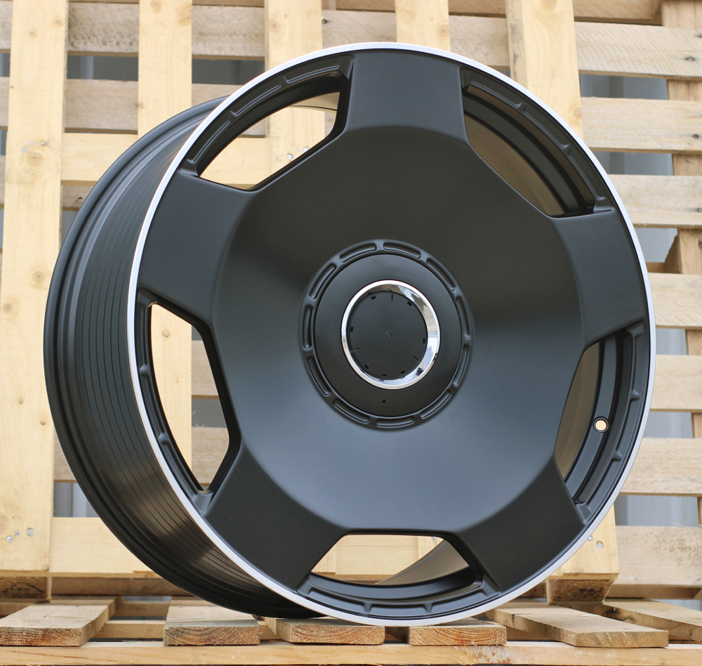 Mercedes BYF3111  Melns pusmatēts ar pulētu malu R22 5X112 10J et42 66.6