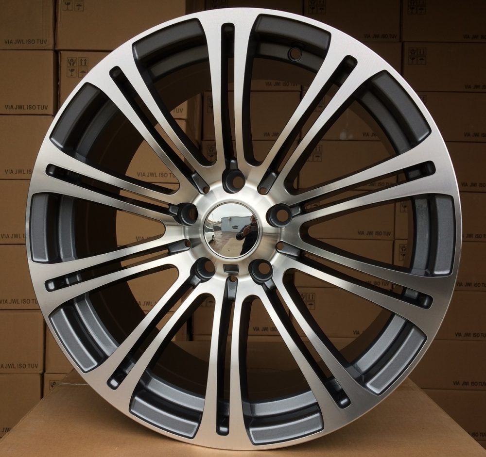 BMW E568  Pelēks R17 5X120 7.5J et34 72.6