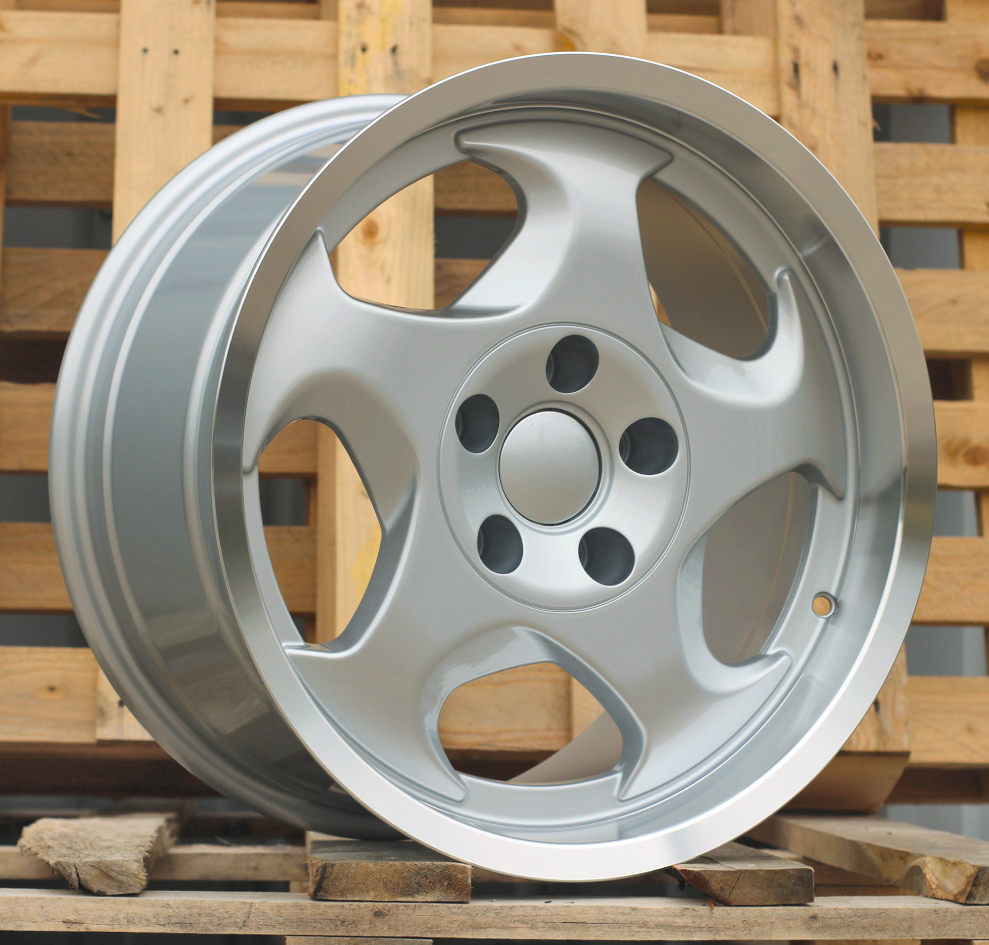 BMW B2417  Sudrabs ar pulētu malu R17 5X120 8J et15 74.1