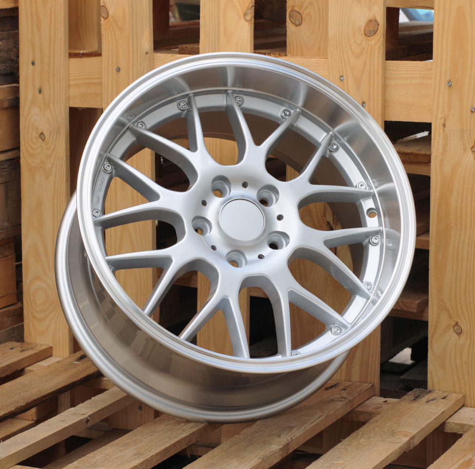 BMW BY773  Sudrabs ar pulētu malu R18 5X120 8J et35 72.6