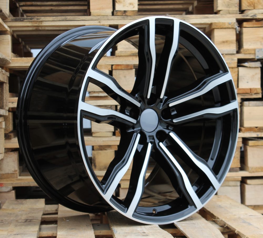 BMW BY588  Melns ar pulētu virsmu R21 5X120 10.5J et45 74.1