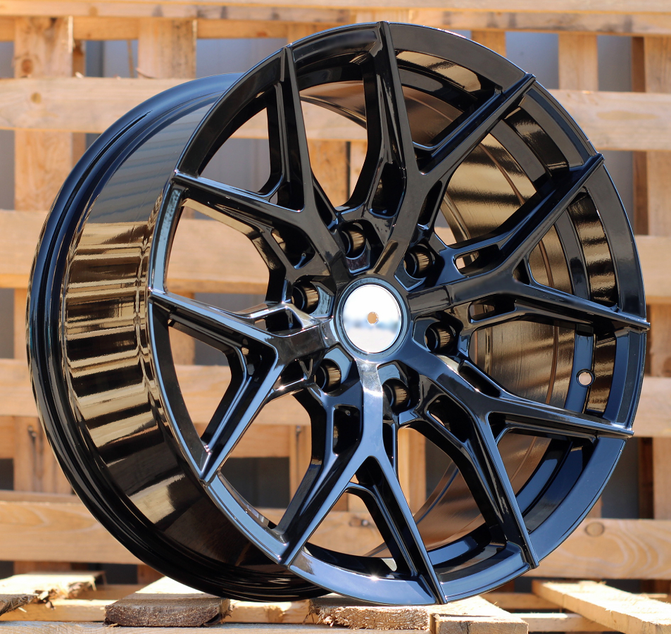 B1673  Melns R22 6X139.7 9.5J et15 106.1