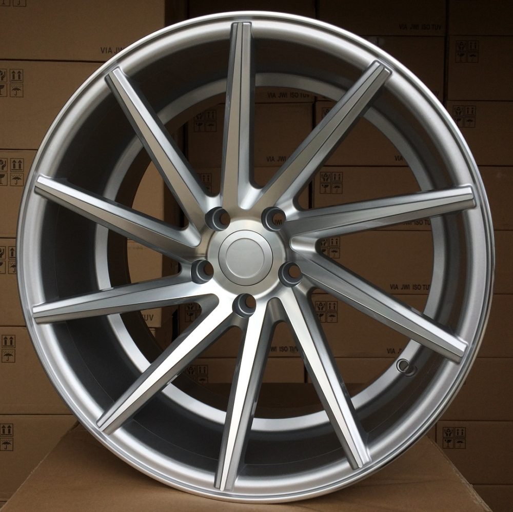 B1058  Sudrabs R18 5X112 8J et35 66.5