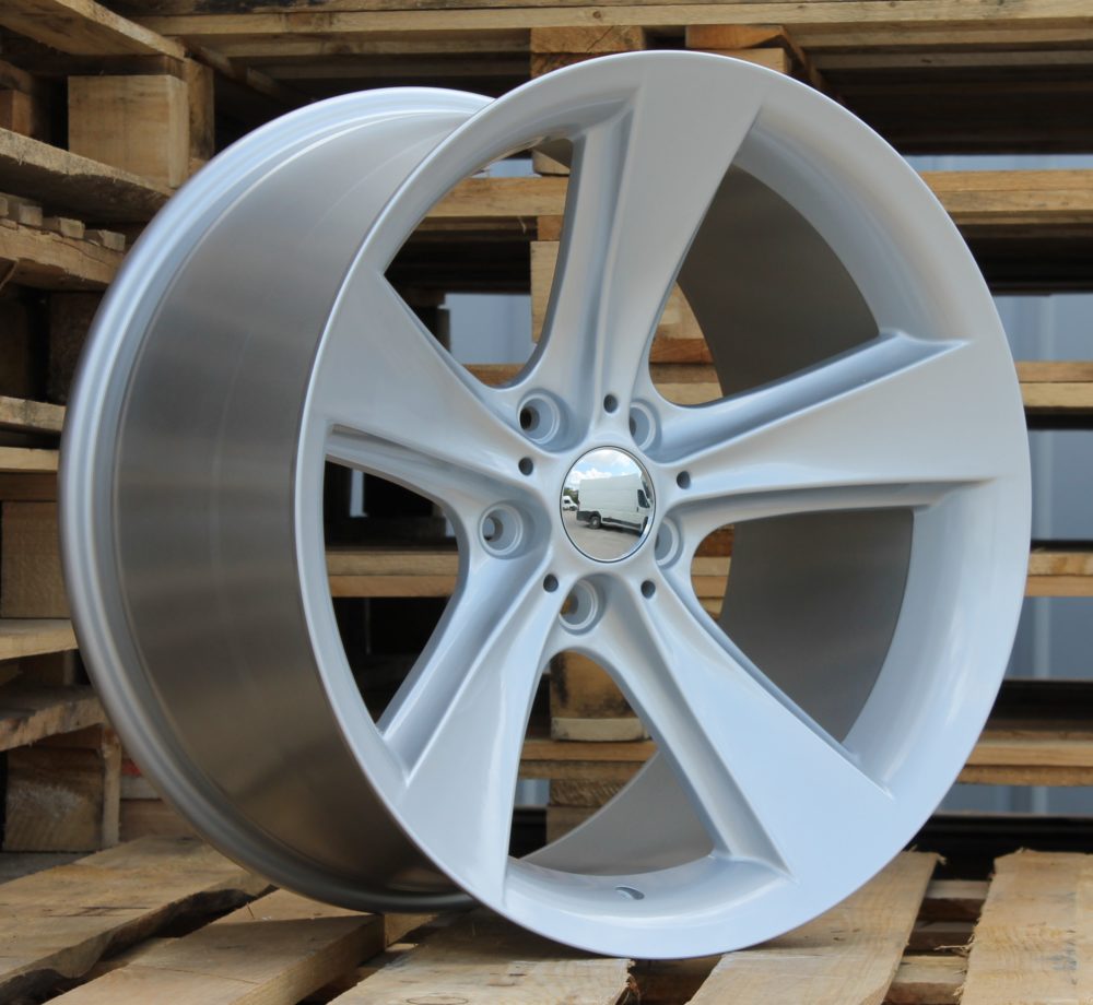 BMW BK086  Sudrabs spīdīgs R19 5X120 9J et24 74.1