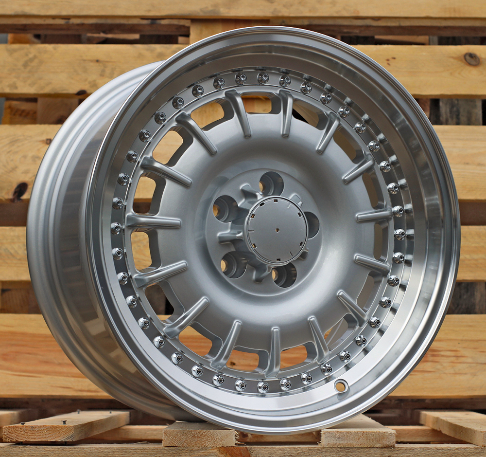 Mercedes B1855  Sudrabs ar pulētu malu R17 5X112 8J et30 66.6