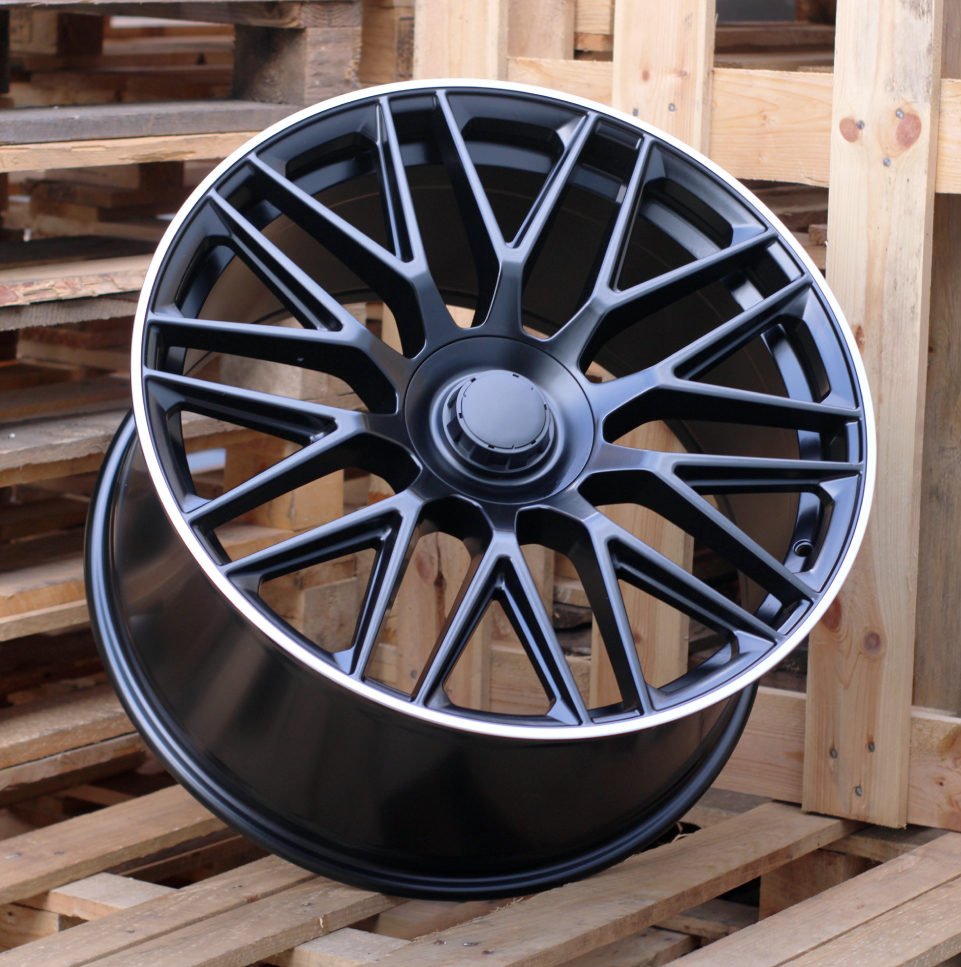 Mercedes B1766  Melns pusmatēts ar pulētu malu R18 5X112 8J et43 66.6