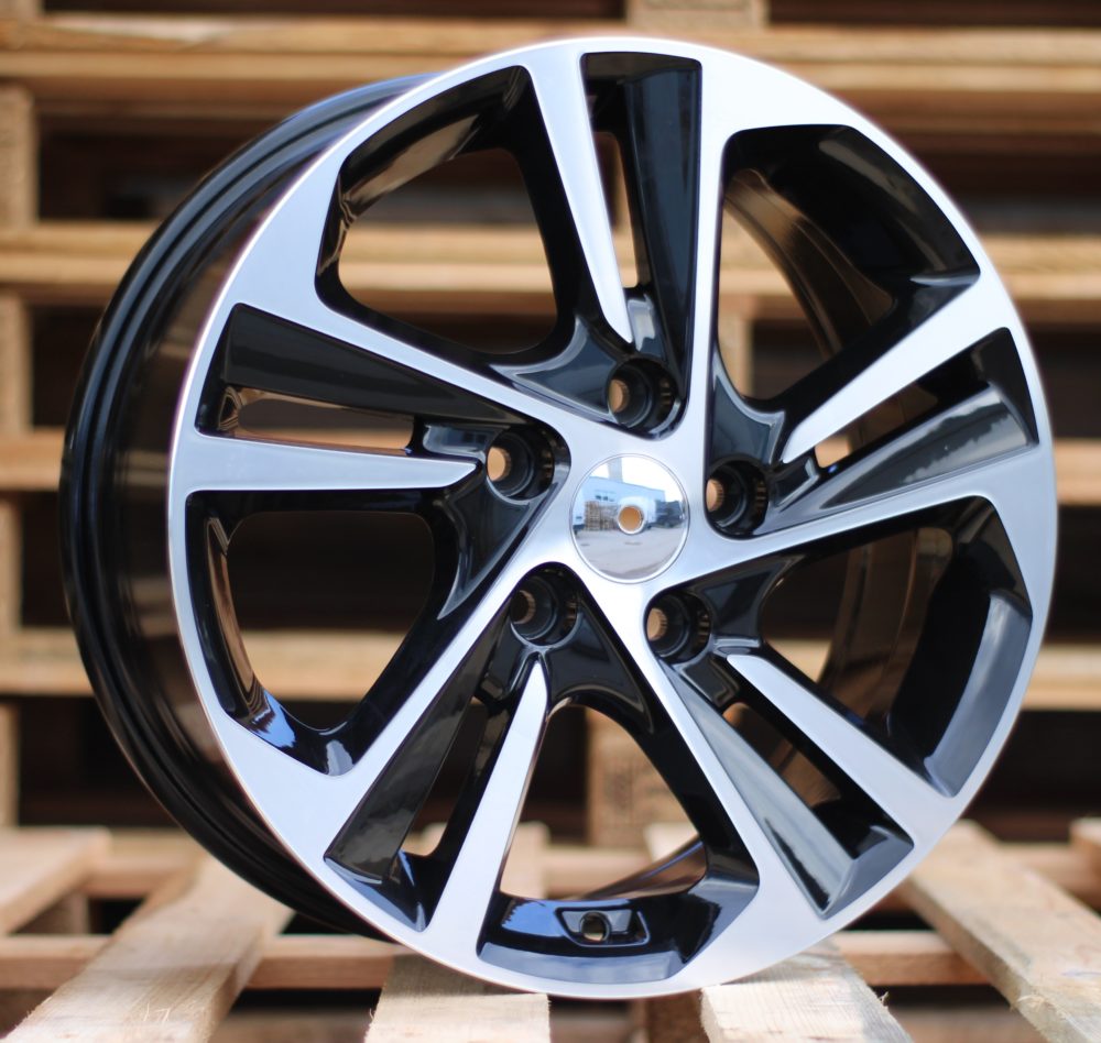 Hyundai B5210  Melns ar pulētu virsmu R17 5X114.3 7J et45 67.1