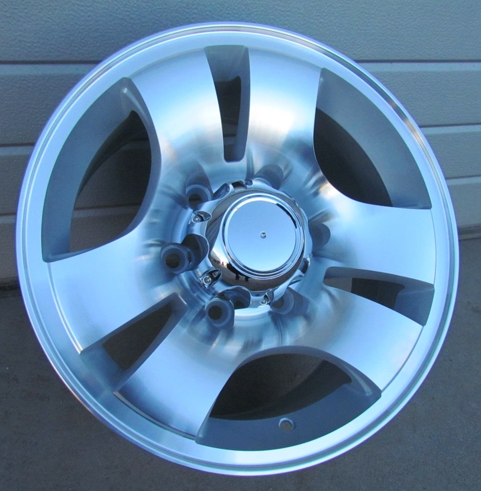 4X4 HE932 R15x7