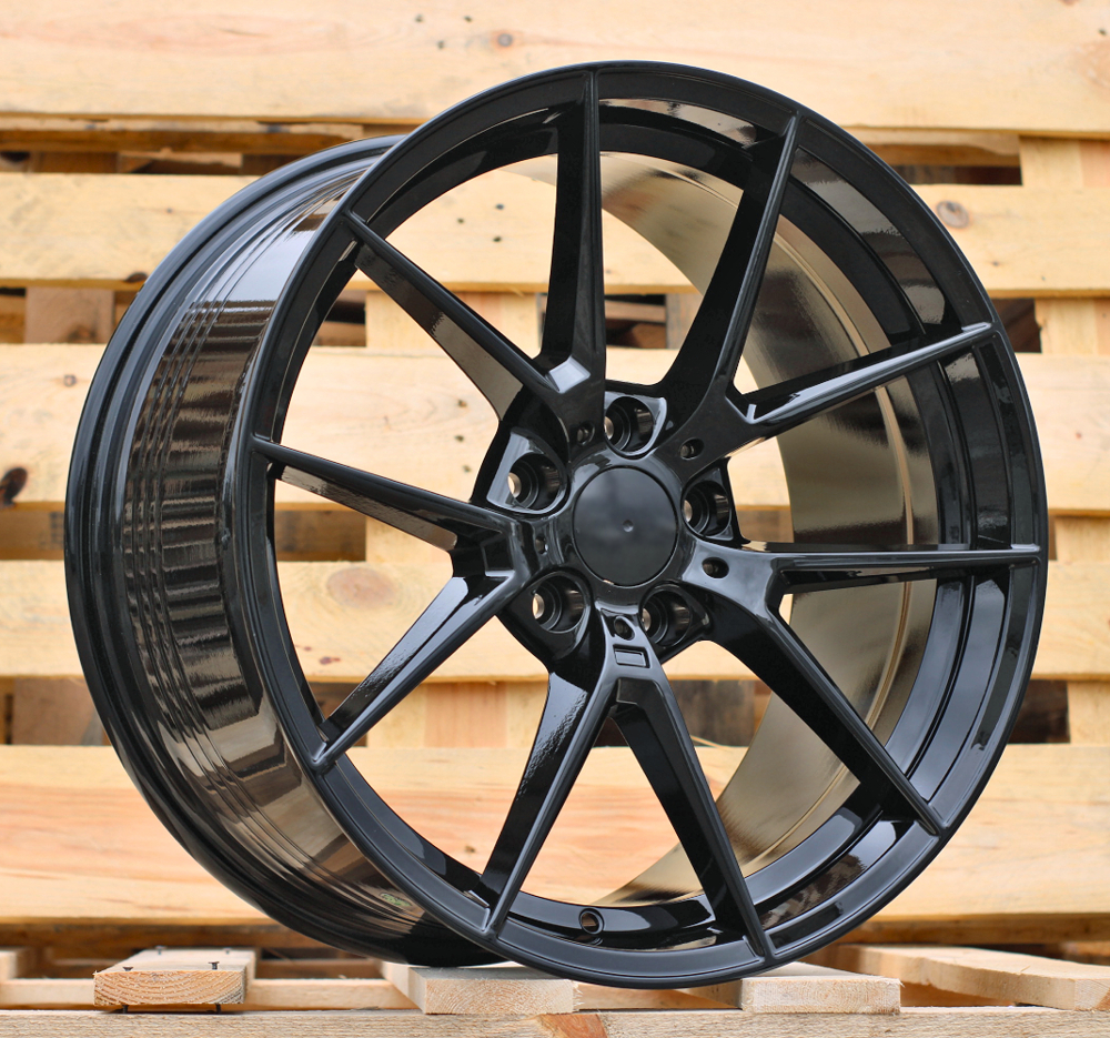 BMW B1416  Melns R18 5X112 8J et27 66.6