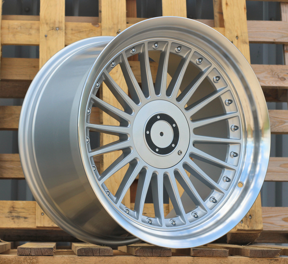 BMW B1803  Sudrabs ar pulētu malu R18 5X120 10J et15 74.1