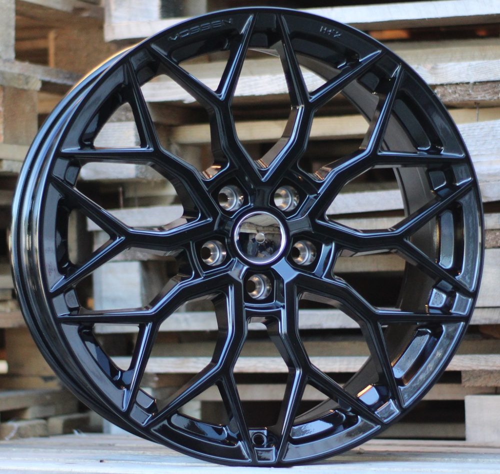H4101  Melns R19 5X112 8.5J et40 66.6