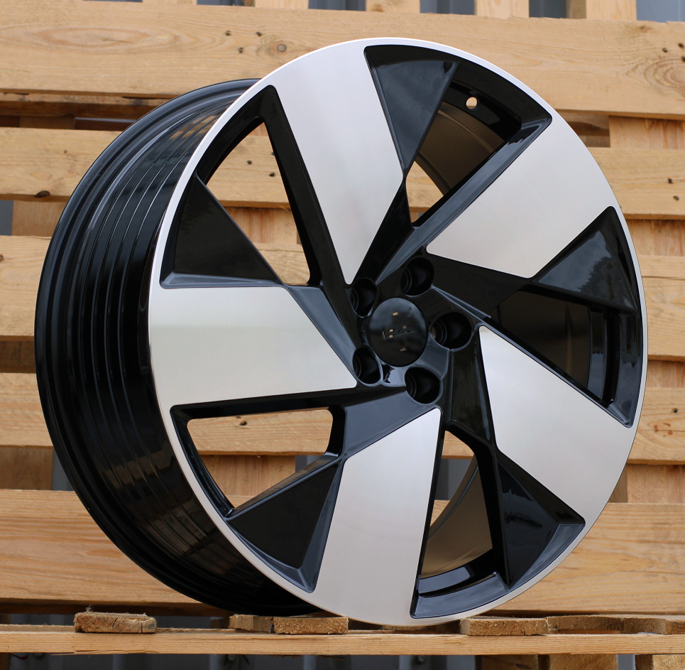 Volvo SR402  Melns ar pulētu virsmu R20 5X108 8J et50.5 63.4