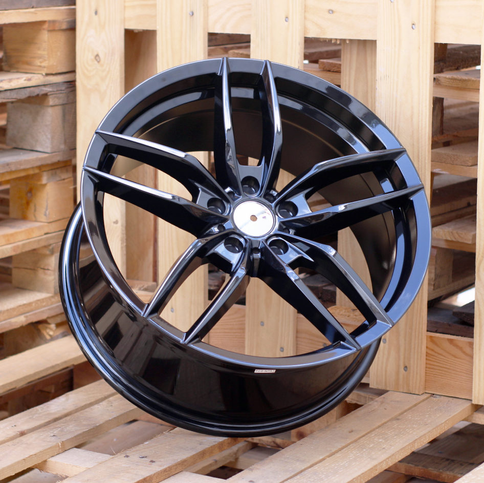 B1407  Melns R19 5X114.3 8.5J et40 73.1