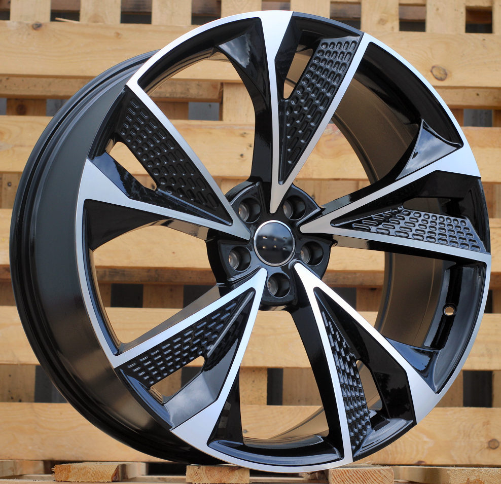 Audi B1566  Melns ar pulētu virsmu R18 5X112 8J et40 66.5